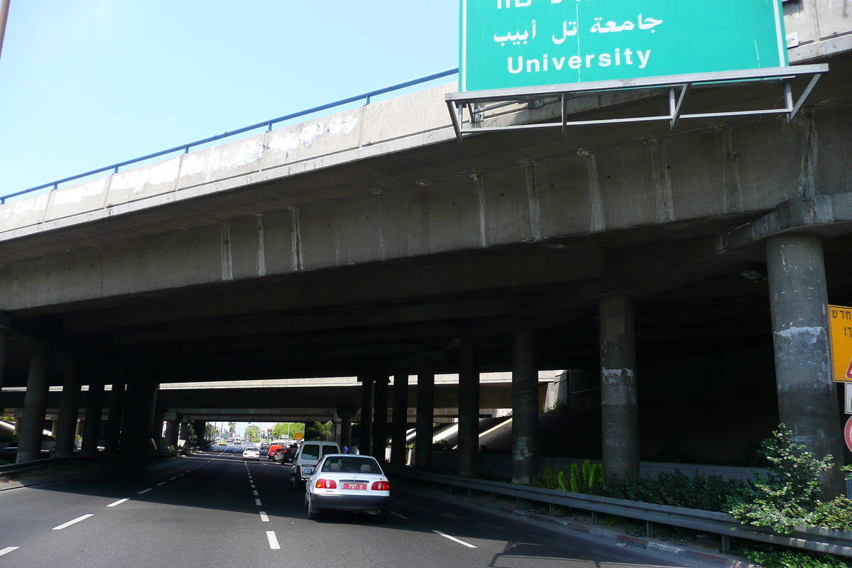 รูปถ่าย อิสราเอล(Israel) เทลอาวีฟ(Tel Aviv) ถนนโรกัค(Rokach Street) 2007-06 17