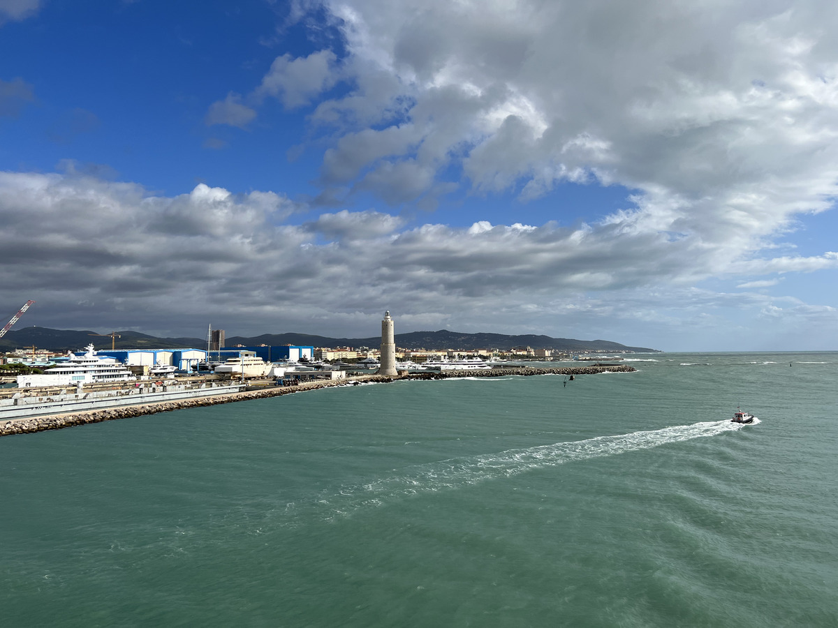 รูปถ่าย อิตาลี(Italy) ลีวอร์โน(Livorno) 2021-09 17