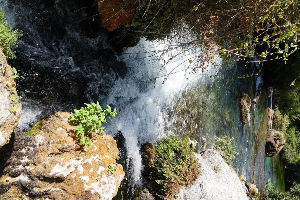 รูปถ่าย ฝรั่งเศส(France) ฟงแตน-เดอ-โวกลูซ(Fontaine-de-Vaucluse) 2017-08 13