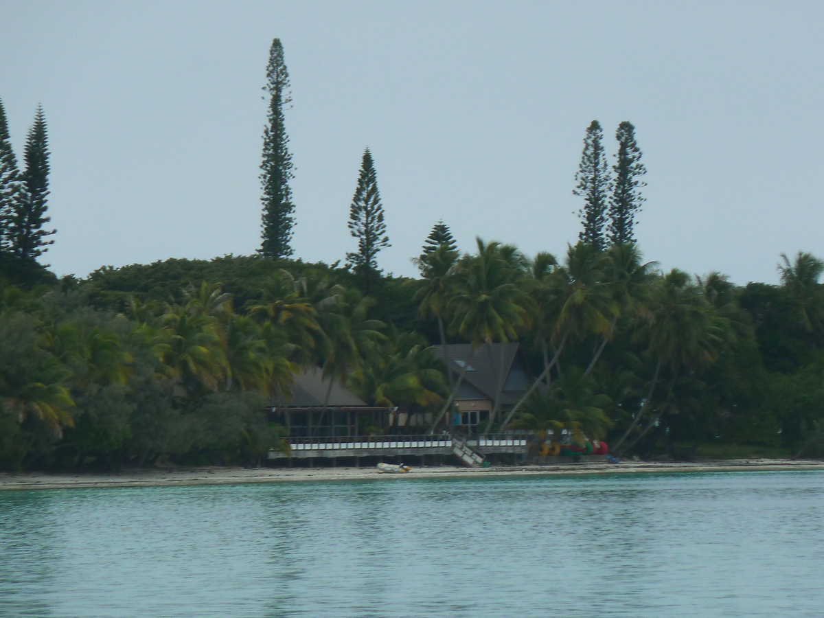 รูปถ่าย นิวแคลิโดเนีย(New Caledonia) เกาะต้นสน(Ile des pins) หาดคูโต(Kuto Beach) 2010-05 17
