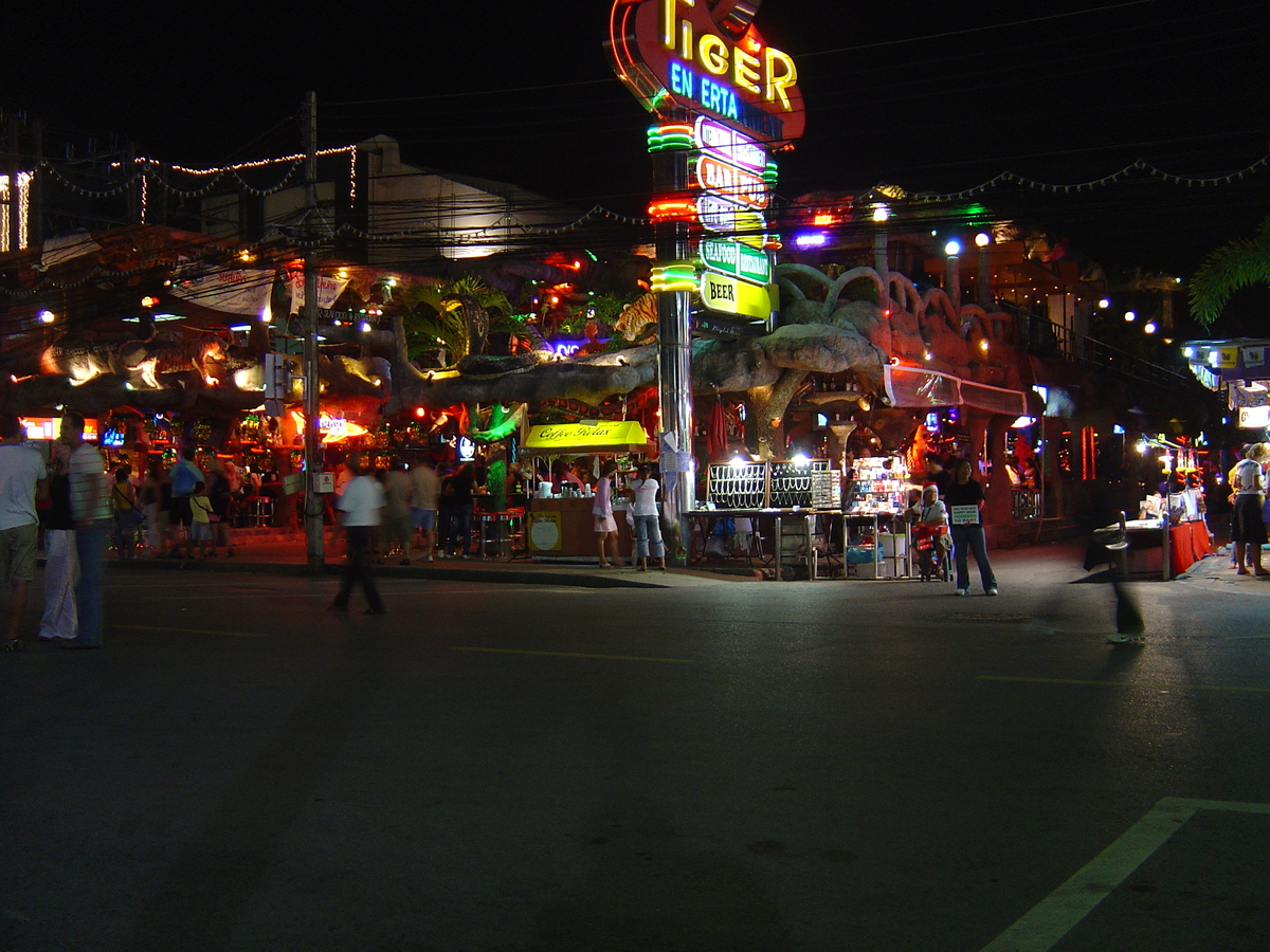 รูปถ่าย ไทย(Thailand) ภูเก็ต(Phuket) ป่าตอง(Patong) สีสันกลางคืน(night) 2005-12 7