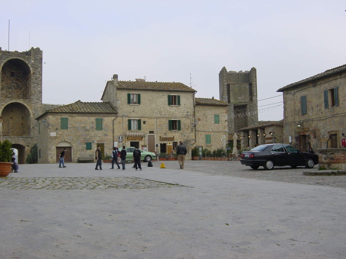 รูปถ่าย อิตาลี(Italy) มงเตอร์ริกกิโอนี(Monteriggioni) 2004-03 0