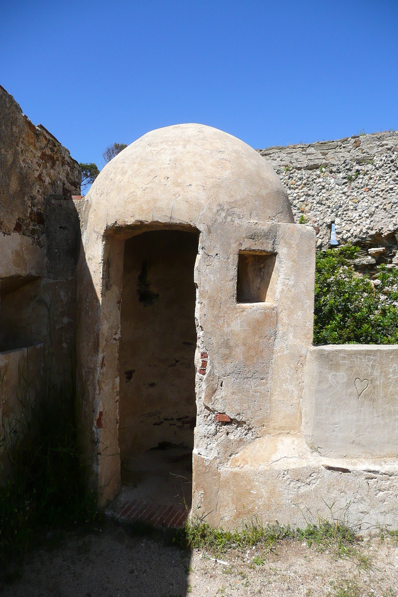 รูปถ่าย ฝรั่งเศส(France) เกาะปอร์เกอรอล(Porquerolles Island) แหลมเลอแก็ง(Pointe du Lequin) 2008-05 13