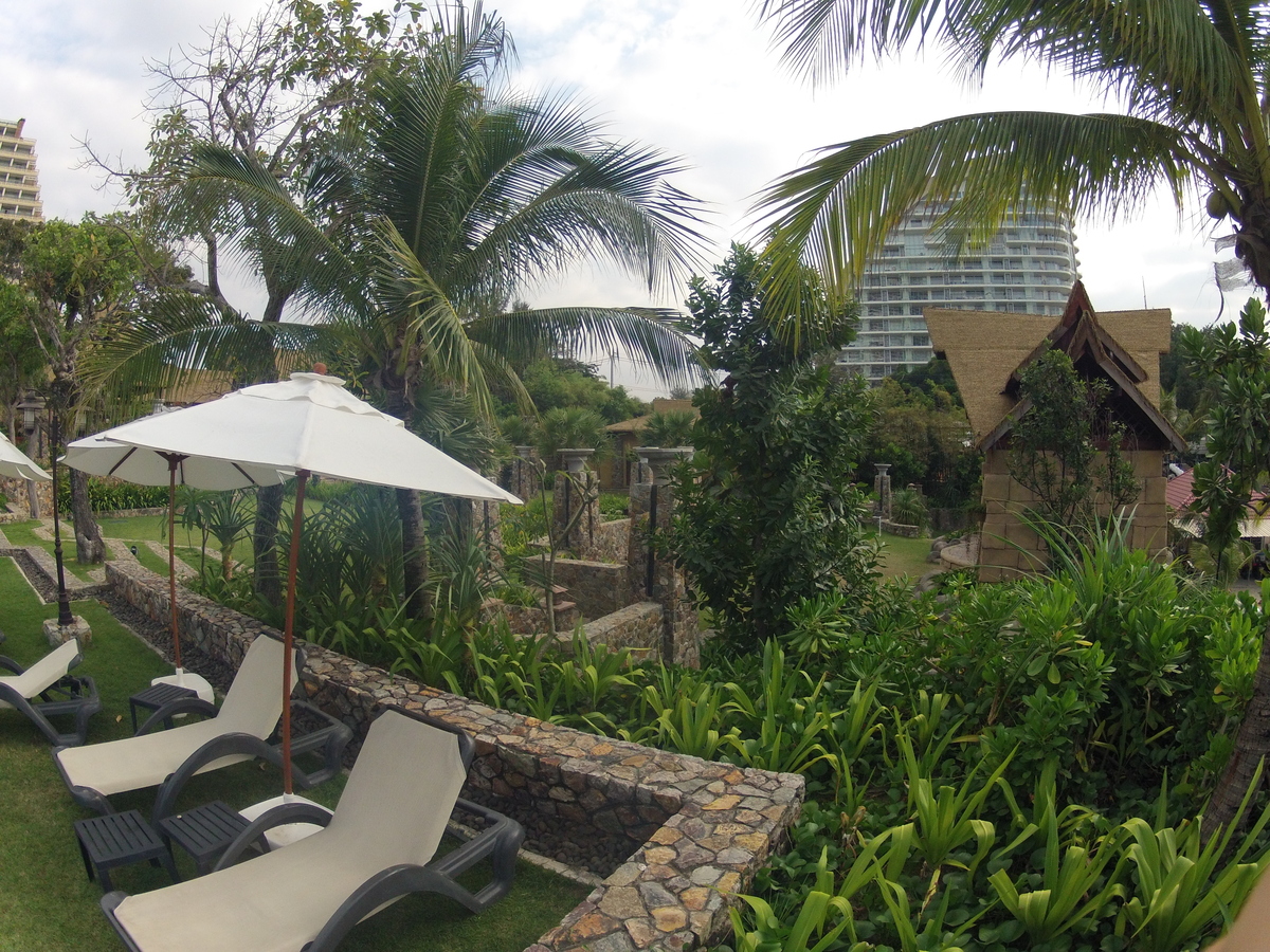รูปถ่าย ไทย(Thailand) พัทยา(Pattaya) โรงแรมเซ็นทารา(Centara Hotel) 2011-12 79