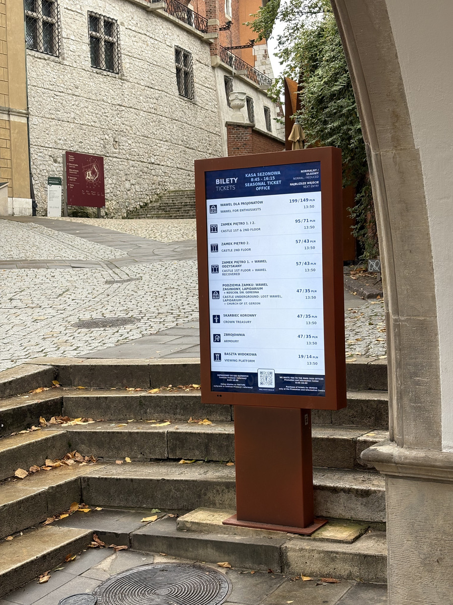 รูปถ่าย โปแลนด์(Poland) คราคูฟ(Krakow) ปราสาทวาเวล(Wawel castle) 2026-09 257