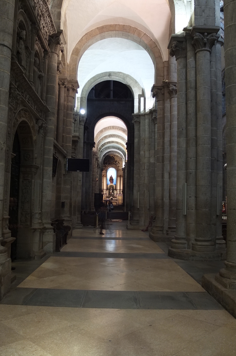รูปถ่าย สเปน(Spain) ซานเตียโกเดกอมโปสเตลา(Santiago de Compostela) 2013-01 65