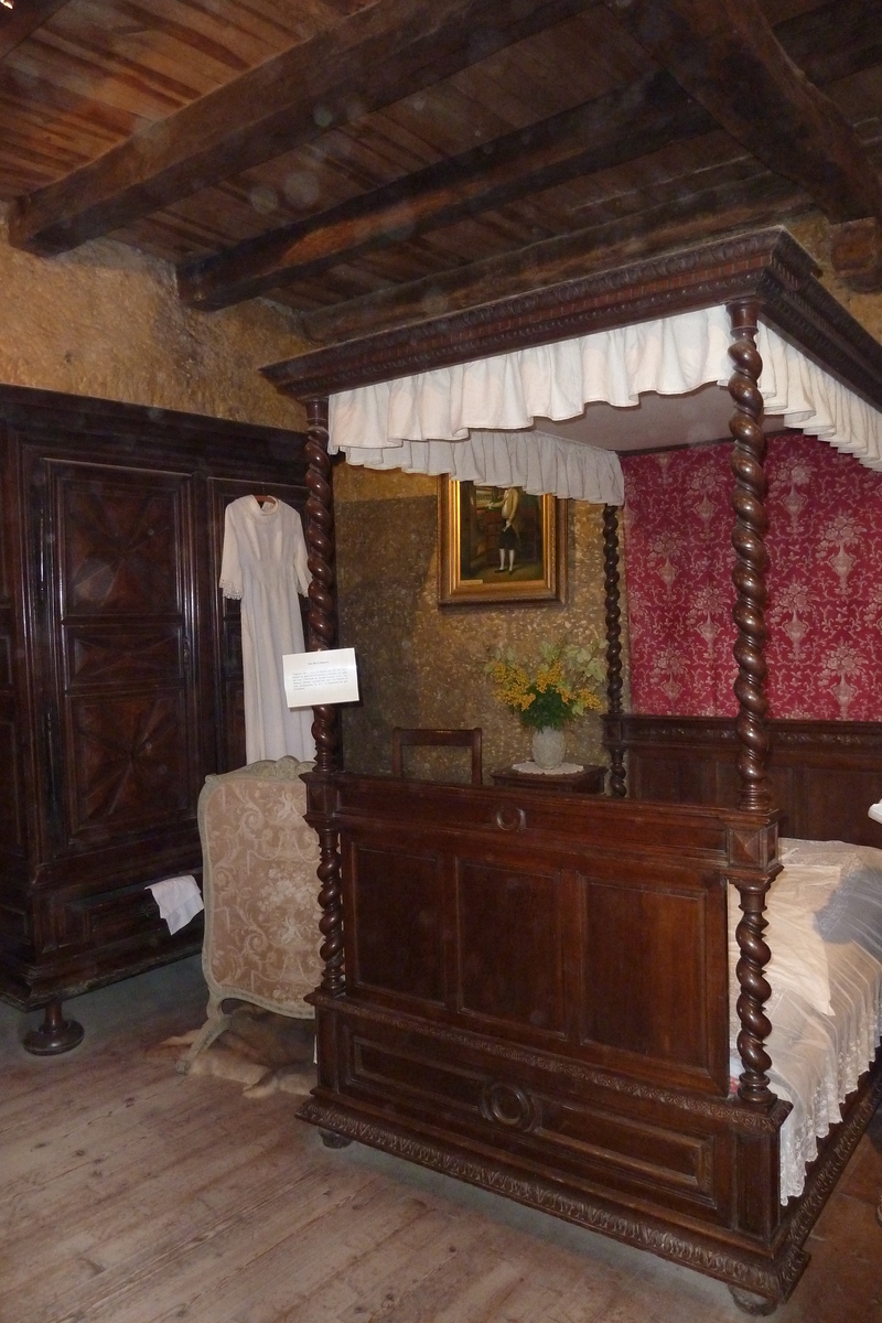 รูปถ่าย ฝรั่งเศส(France) บ้านป้อมเดอเรญัก(Maison Forte de Reignac) 2010-08 49