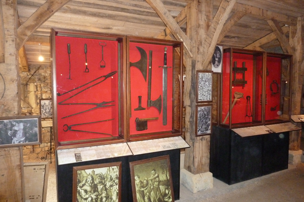 รูปถ่าย ฝรั่งเศส(France) บ้านป้อมเดอเรญัก(Maison Forte de Reignac) 2010-08 77