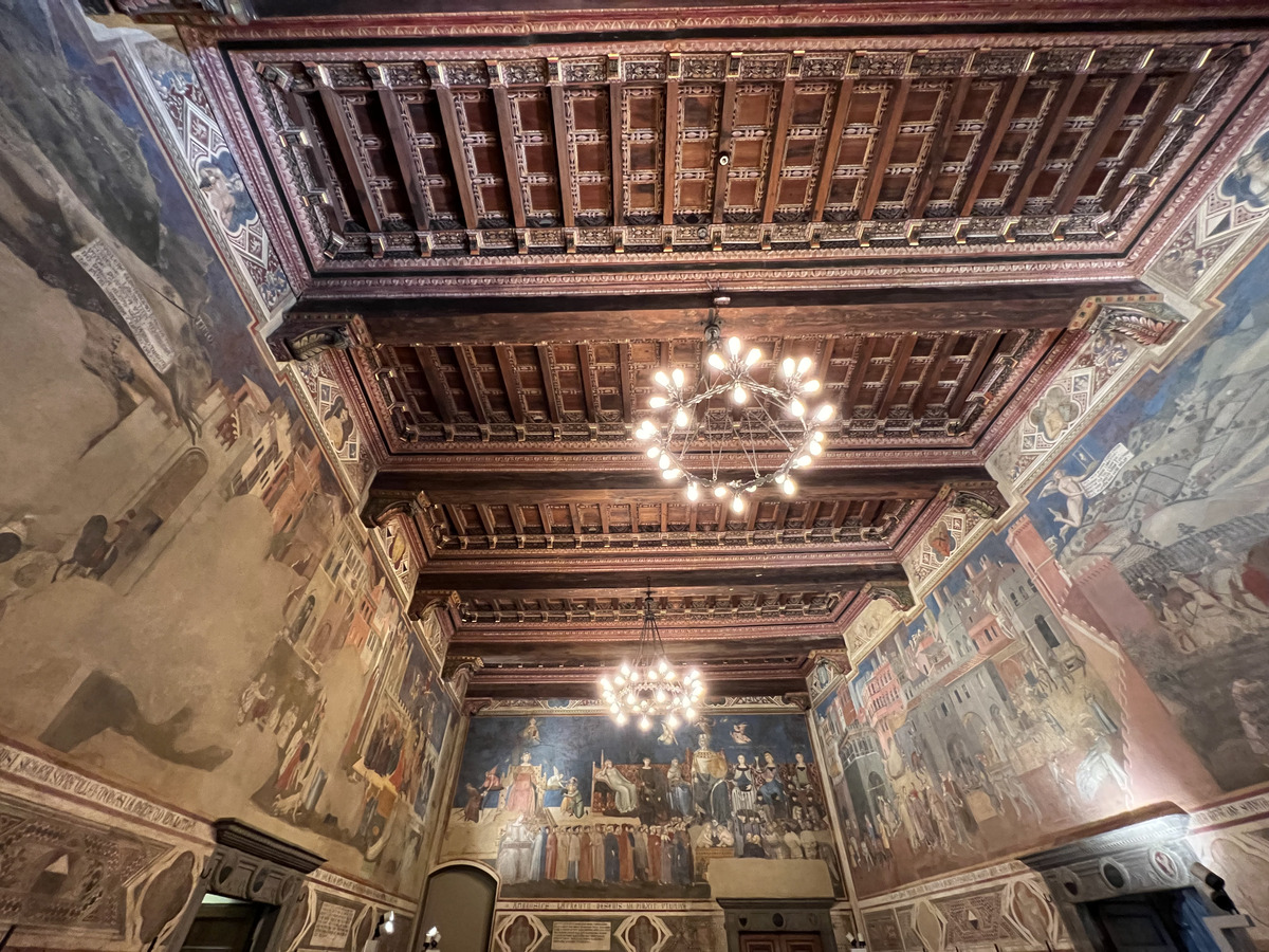 รูปถ่าย อิตาลี(Italy) ซีเอน่า(Siena) วังปุบบลีโก(Palazzo Pubblico) 2021-09 127