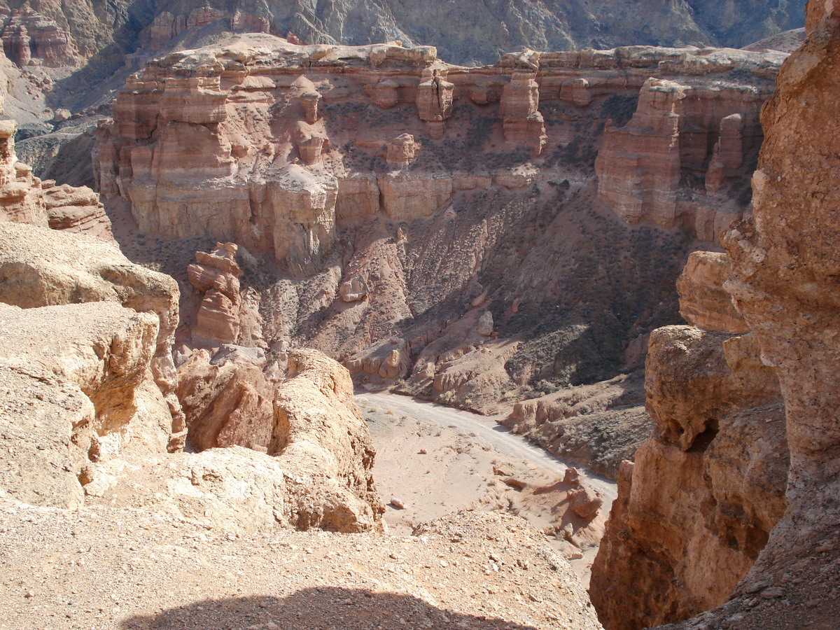 รูปถ่าย คาซัคสถาน(Kazakhstan) หุบผาชารึน(Charyn Canyon) 2007-03 53