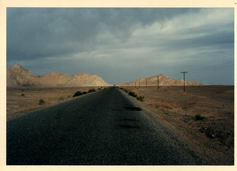 รูปถ่าย ทิเบต(Tibet) ถนนจากกูลมูทไปลาซา(Road Golmut to Lhasa) 1994-07 2