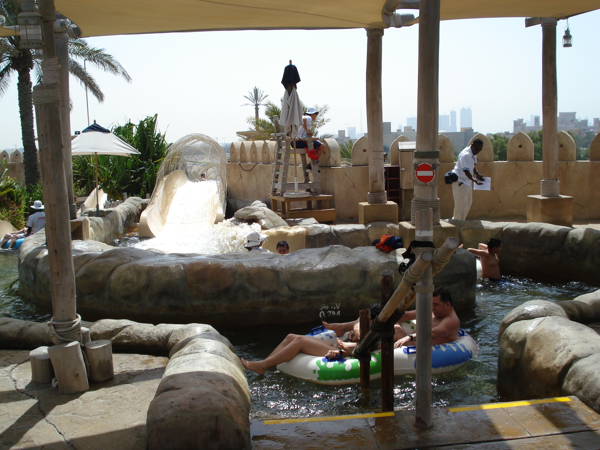 รูปถ่าย สหรัฐอาหรับเอมิเรตส์(United Arab Emirates) ดูไบ(Dubai) สวนน้ำไวลด์วาดี(Wild Wadi) 2007-03 230