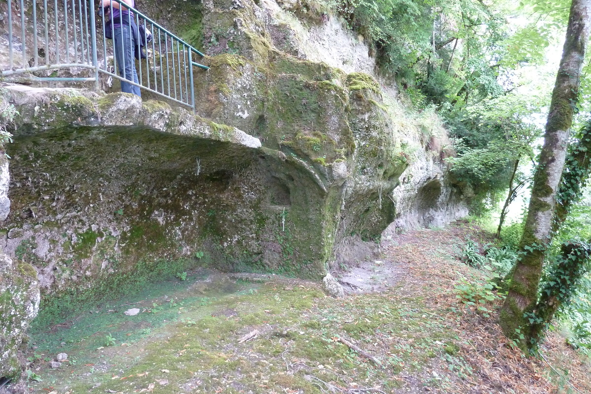 รูปถ่าย ฝรั่งเศส(France) ลาร็อกแซ็งคริสตอฟ(La Roque St Christophe) 2010-08 15