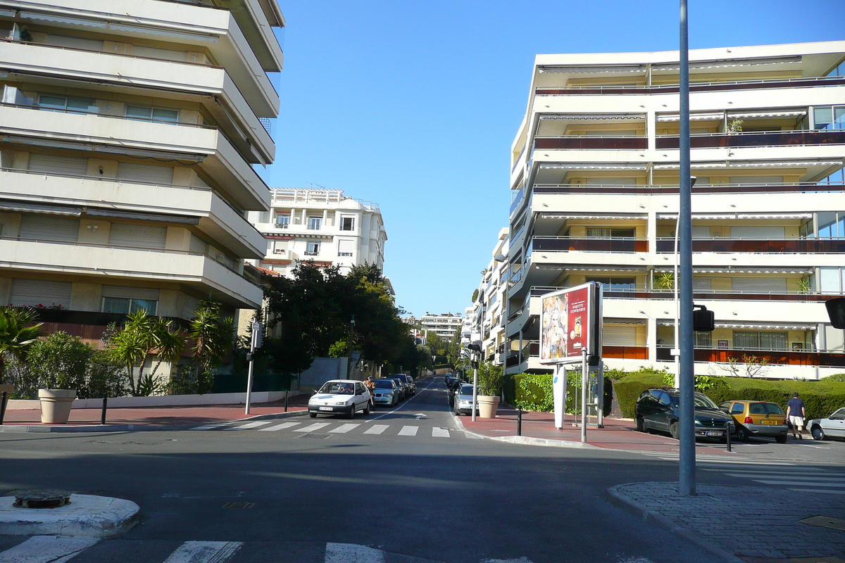 รูปถ่าย ฝรั่งเศส(France) คานส์(Cannes) ถนนเดอเลแร็ง(Avenue de Lerins) 2008-03 11