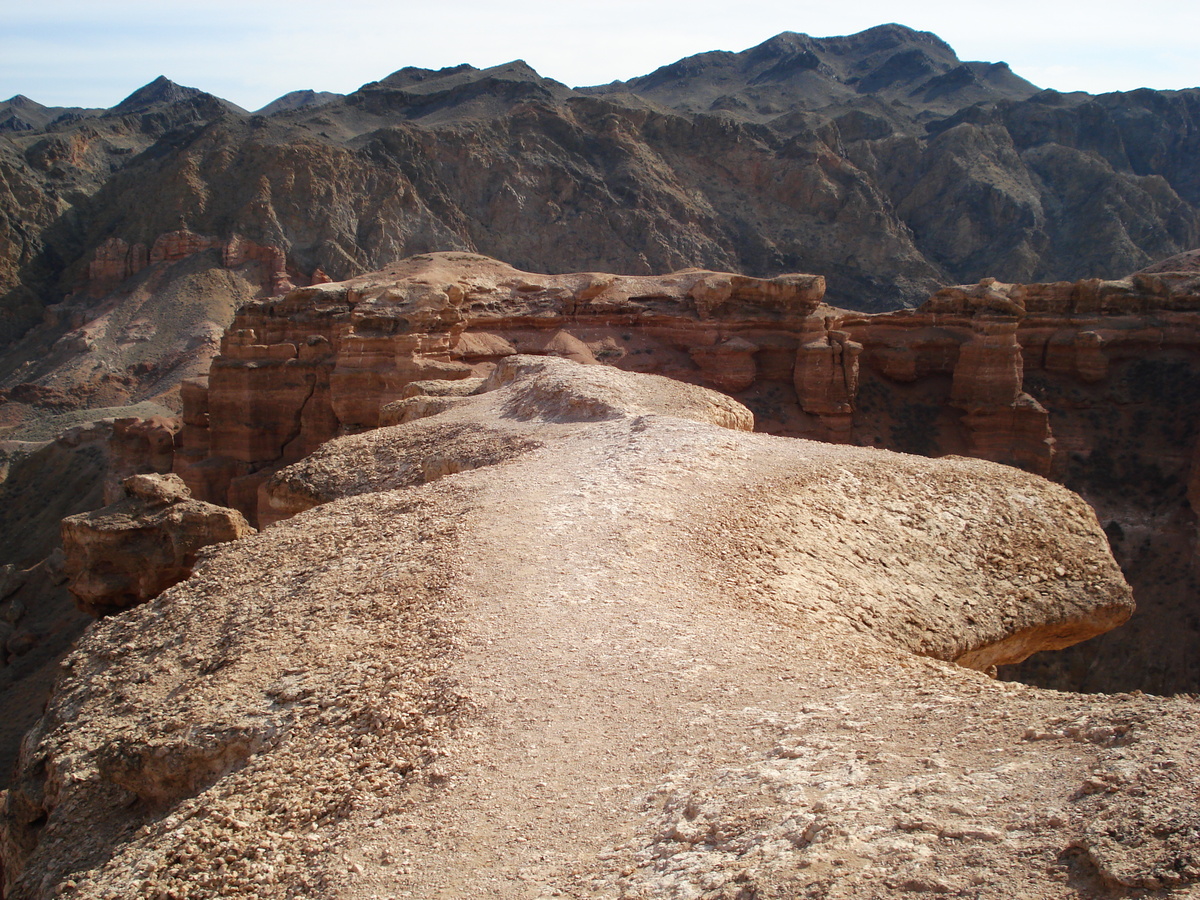 รูปถ่าย คาซัคสถาน(Kazakhstan) หุบผาชารึน(Charyn Canyon) 2007-03 96