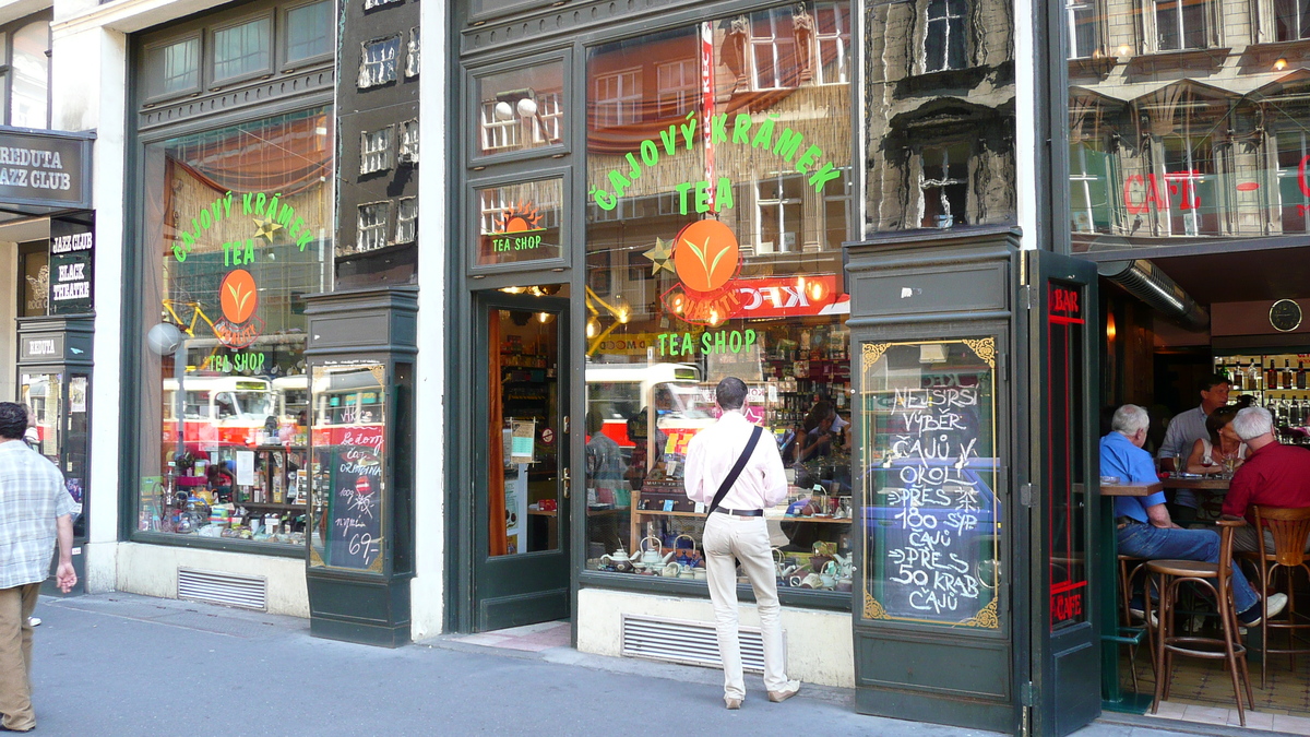 รูปถ่าย สาธารณรัฐเช็ก(Czech Republic) ปราก(Prague) นาโรดนี(Narodni) 2007-07 10