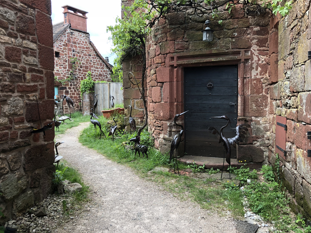 รูปถ่าย ฝรั่งเศส(France) กอลงฌ์-ลา-รูฌ(Collonges la Rouge) 2018-04 33