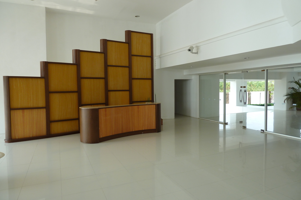 รูปถ่าย ไทย(Thailand) จอมเทียน(Jomtien) คอนโดลารอยัลบีช(La Royale Beach condo) 2011-02 14