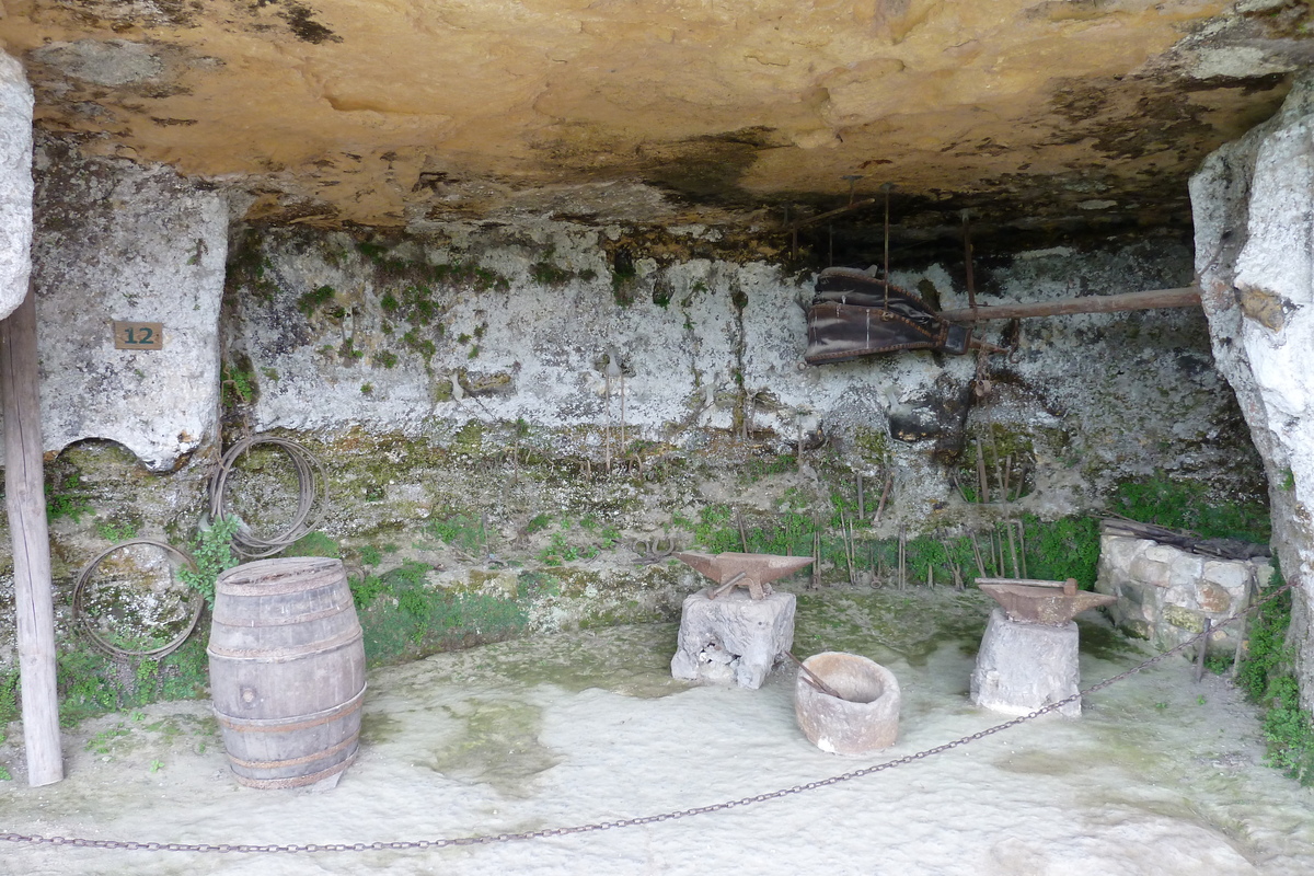 รูปถ่าย ฝรั่งเศส(France) ลาร็อกแซ็งคริสตอฟ(La Roque St Christophe) 2010-08 44