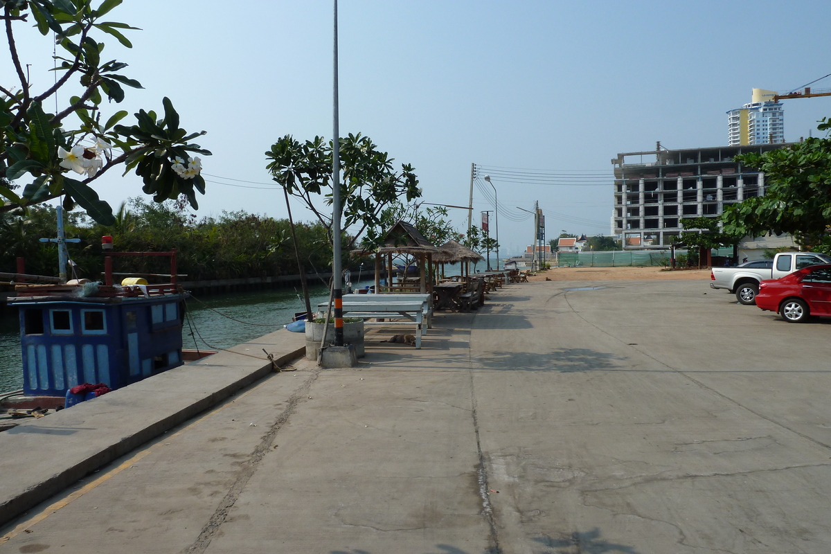 รูปถ่าย ไทย(Thailand) นาจอมเทียน(Na Jomtien) 2011-02 7