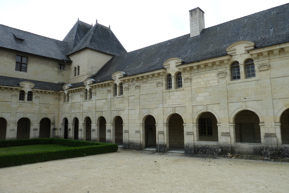 รูปถ่าย ฝรั่งเศส(France) ฟงเตอโวร์(Fontevraud) 2011-05 91