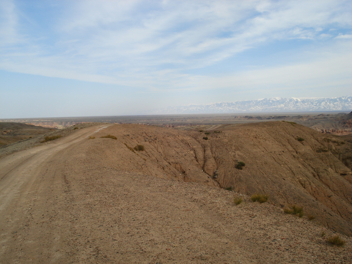 รูปถ่าย คาซัคสถาน(Kazakhstan) หุบผาชารึน(Charyn Canyon) 2007-03 140
