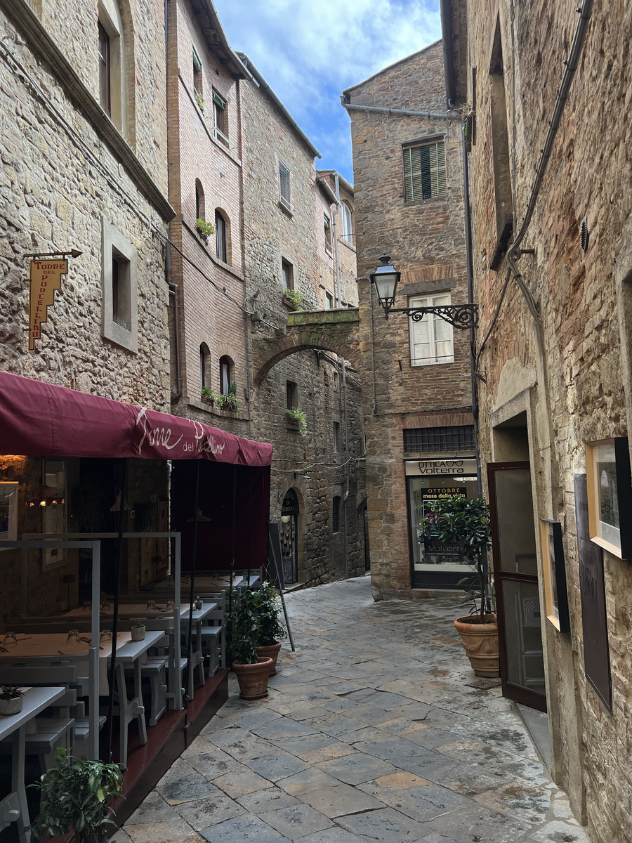 รูปถ่าย อิตาลี(Italy) วอลแตร์รา(Volterra) 2021-09 197