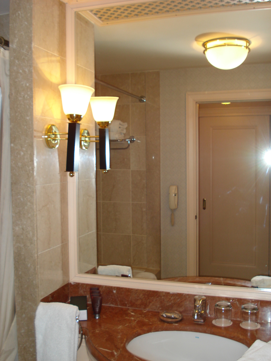 รูปถ่าย คาซัคสถาน(Kazakhstan) อัลมาตี(Almaty) โรงแรมอินเตอร์คอนติเนนตัล อัลมาตี(Intercontinental Almaty Hotel) 2007-03 75