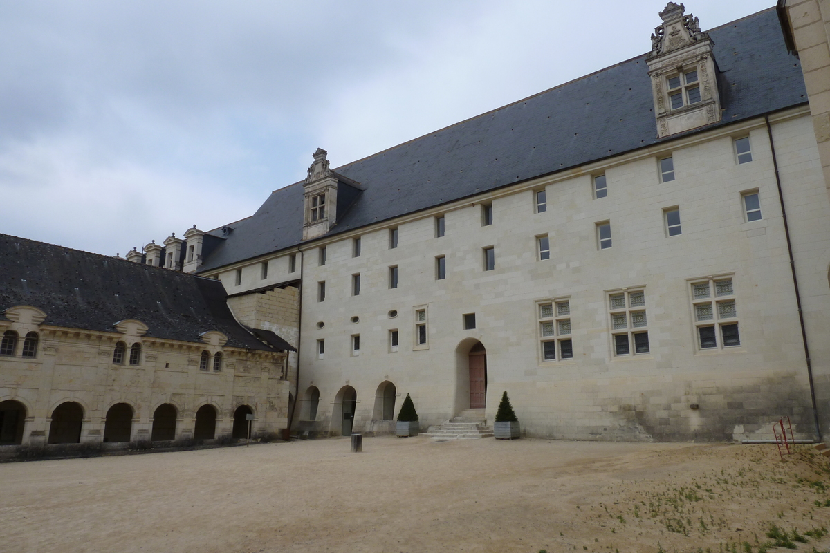 รูปถ่าย ฝรั่งเศส(France) ฟงเตอโวร์(Fontevraud) 2011-05 110