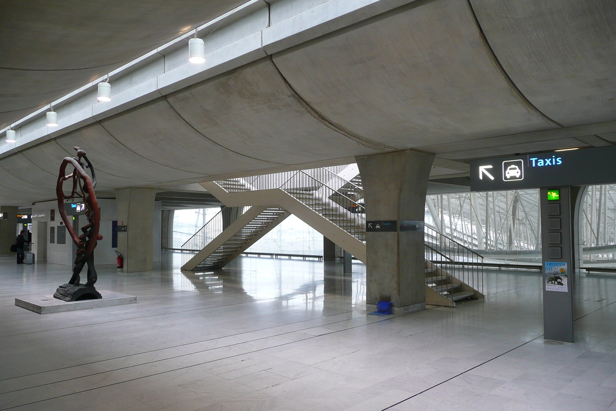 รูปถ่าย ฝรั่งเศส(France) ท่าอากาศยานปารีส-ชาร์ล-เดอ-โกล(Paris Charles de Gaulle Airport) 2007-11 14
