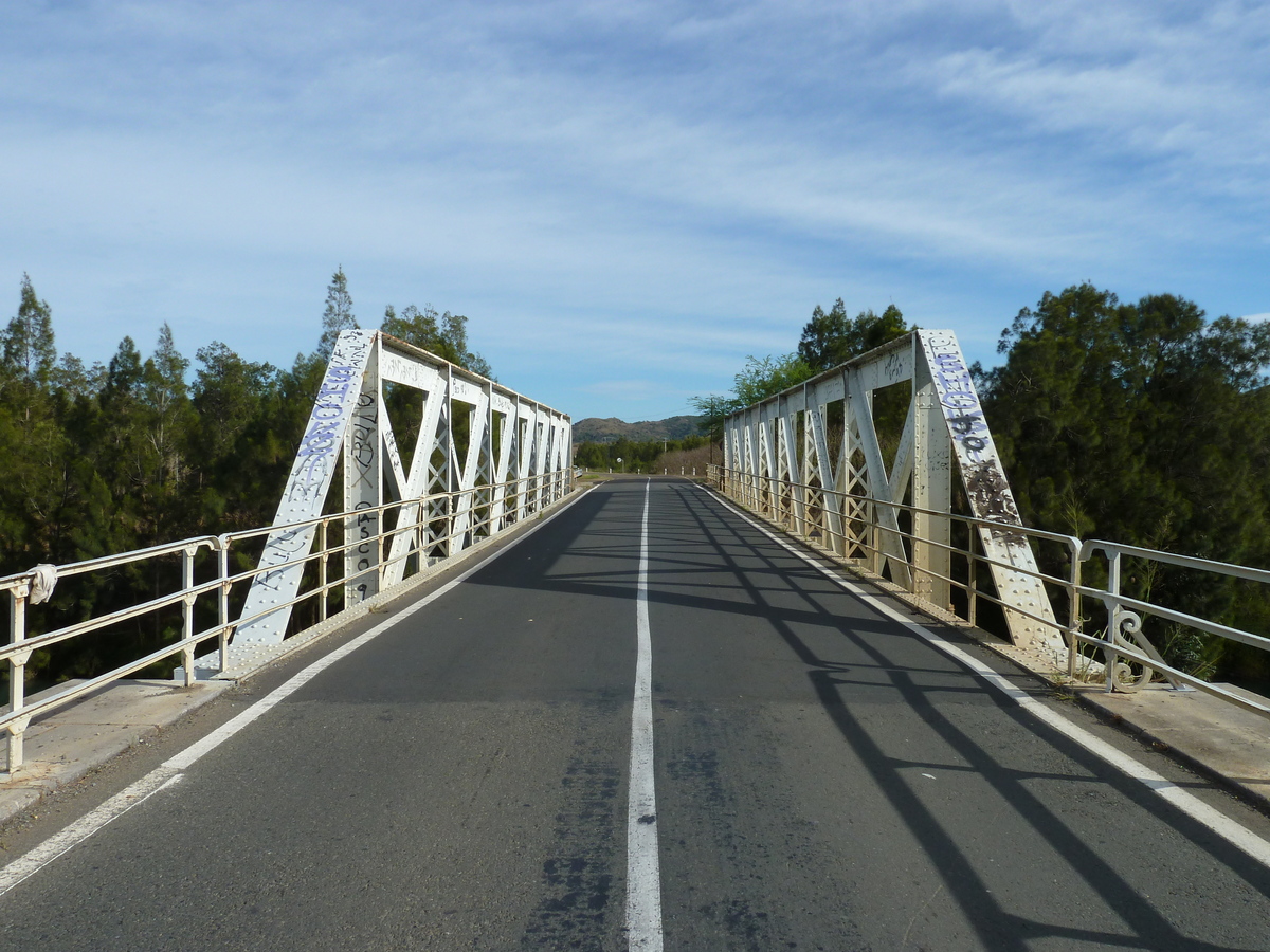 รูปถ่าย นิวแคลิโดเนีย(New Caledonia) ถนนจากตงตูตาไปทีโอ(Tontouta to Thio road) 2010-05 68