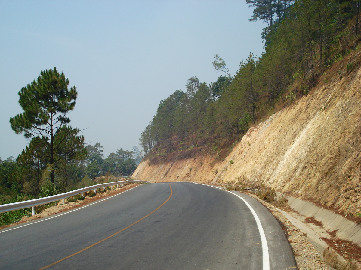 รูปถ่าย ไทย(Thailand) ถนนจากปางมะผ้าไปปาย(Pang Mapha to Pai road) 2007-02 49