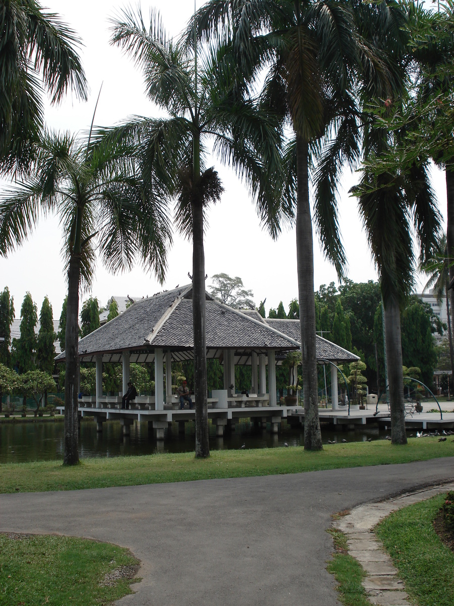 รูปถ่าย ไทย(Thailand) เชียงใหม่(Chiang Mai) ข้างในคุเมืองเชียงใหม่(Inside Canal) สวนบวกหาด(Buak Had Park) 2006-04 23