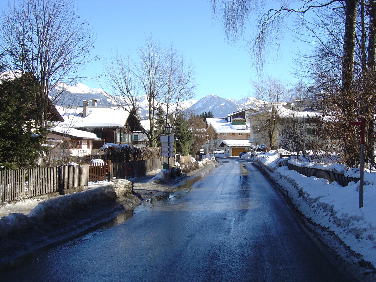 รูปถ่าย ออสเตรีย(Austria) คิทซ์บูเฮล(Kitzbuhel) 2005-03 65
