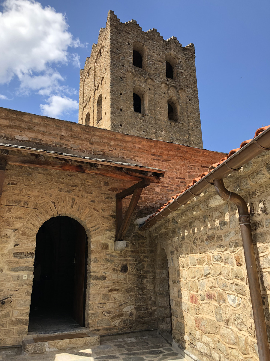 รูปถ่าย ฝรั่งเศส(France) แอบบีแซ็งมาร์แต็งดูกานีกู(Abbaye Saint Martin du Canigou) 2018-04 30