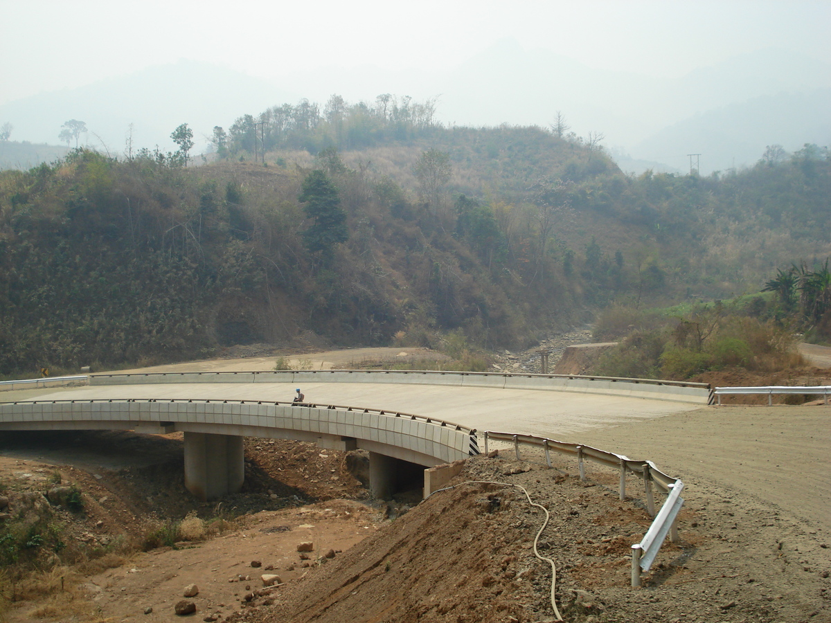รูปถ่าย ไทย(Thailand) ถนนจากปางมะผ้าไปปาย(Pang Mapha to Pai road) 2007-02 48