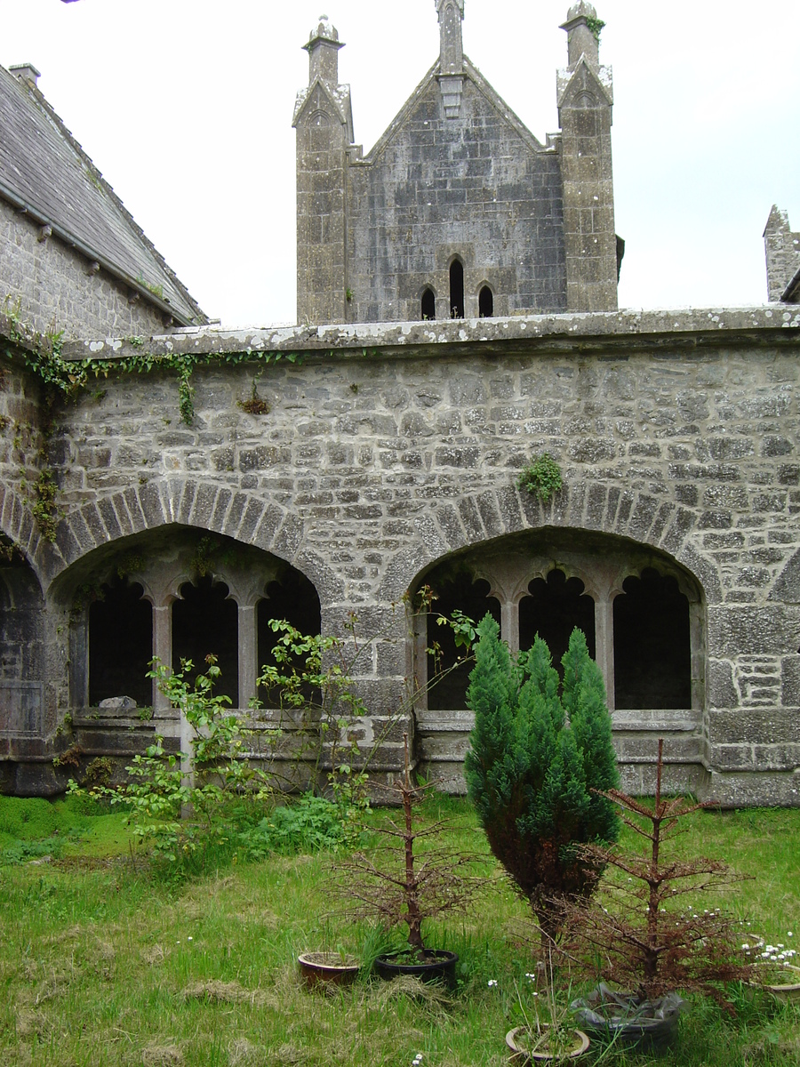 รูปถ่าย ไอร์แลนด์(Ireland) เคาน์ตีลิเมอริก(Limerick County) อาแดร์(Adare) 2004-05 12