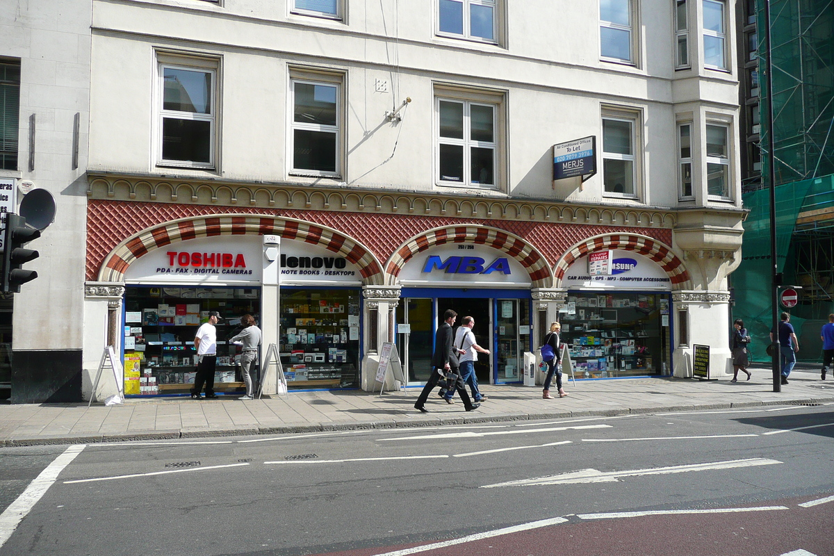 รูปถ่าย อังกฤษ(United Kingdom) ลอนดอน(London) ถนนท็อตแนมคอร์ต(Tottenham Court Road) 2007-09 34