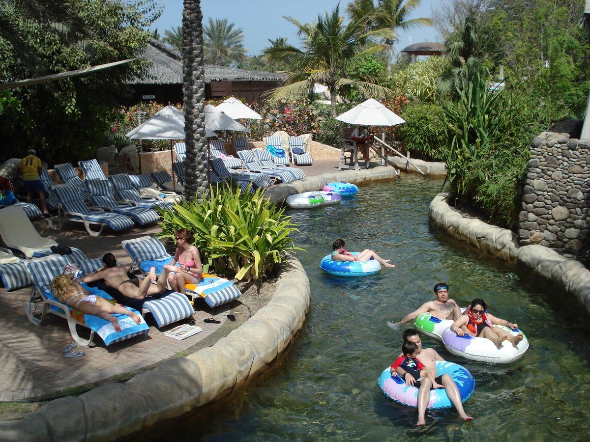 รูปถ่าย สหรัฐอาหรับเอมิเรตส์(United Arab Emirates) ดูไบ(Dubai) สวนน้ำไวลด์วาดี(Wild Wadi) 2007-03 129
