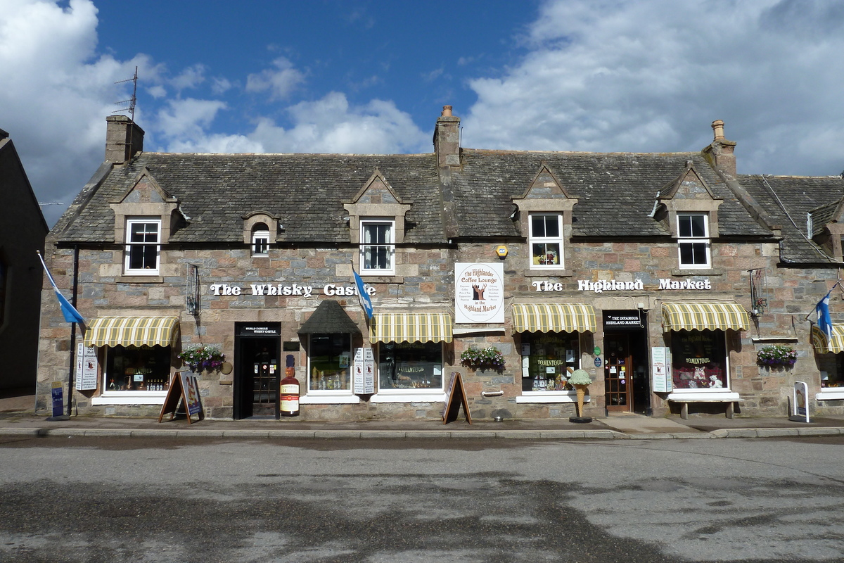 รูปถ่าย อังกฤษ(United Kingdom) สกอตแลนด์(Scotland) โทมินทาวล์(Tomintoul) 2011-07 2