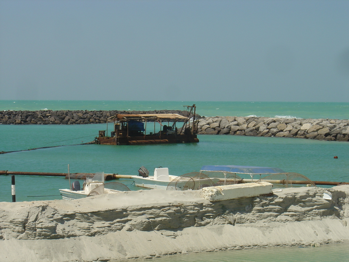 รูปถ่าย สหรัฐอาหรับเอมิเรตส์(United Arab Emirates) อุมม์อัลก็อยวัยน์(Umm al Quwain) 2005-03 30