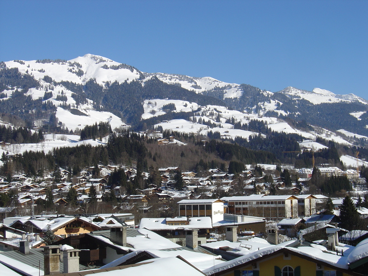 รูปถ่าย ออสเตรีย(Austria) คิทซ์บูเฮล(Kitzbuhel) 2005-03 42