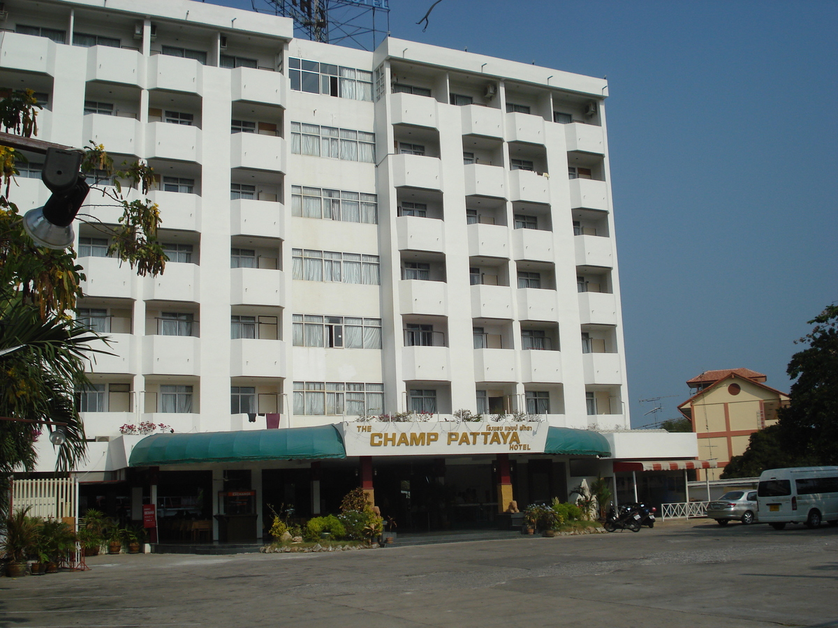 รูปถ่าย ไทย(Thailand) พัทยา(Pattaya) ถนนพัทยาสาย 2(Pattaya 2nd road) 2008-01 57