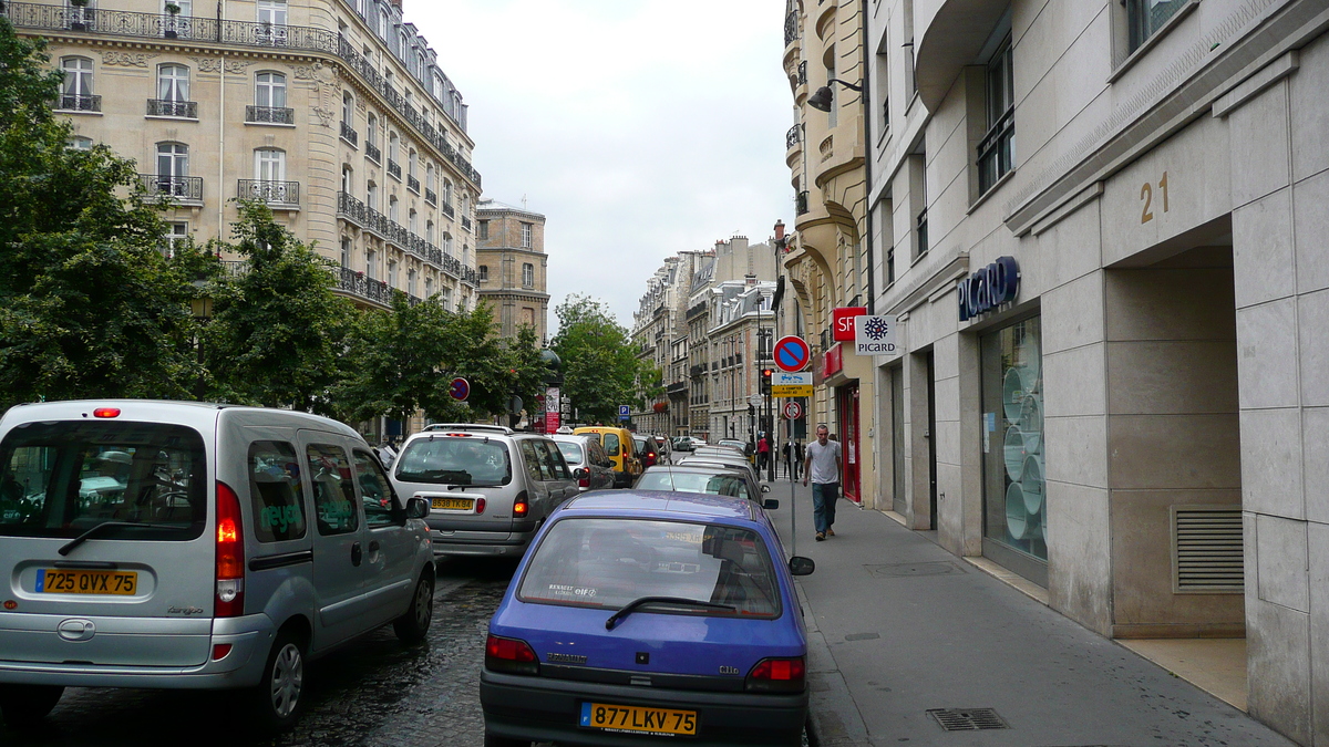 รูปถ่าย ฝรั่งเศส(France) ปารีส(Paris) คุ้มที่ 17 (17th Arrondissement) ถนนเลวี(Rue Levis) 2007-05 24
