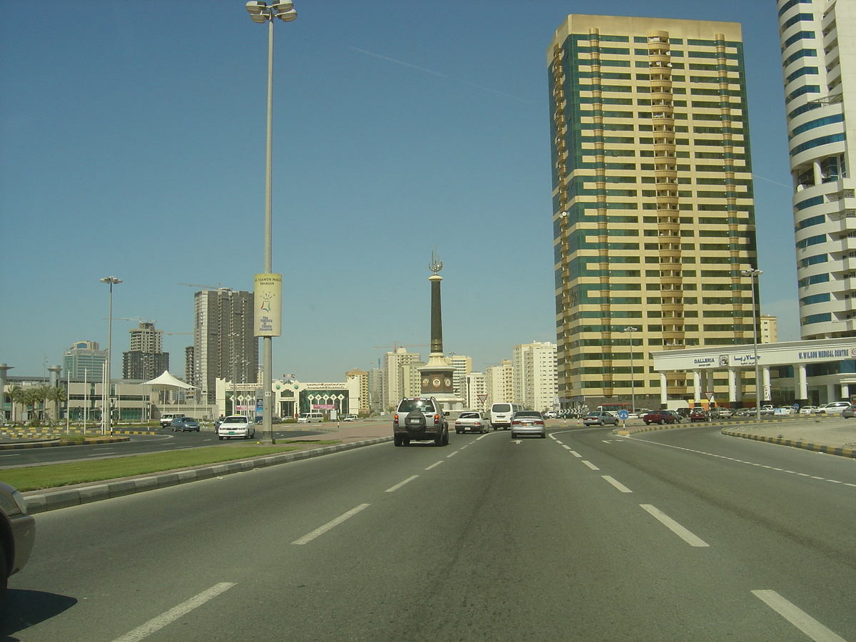 รูปถ่าย สหรัฐอาหรับเอมิเรตส์(United Arab Emirates) ชาร์จา(Sharjah) 2005-03 0