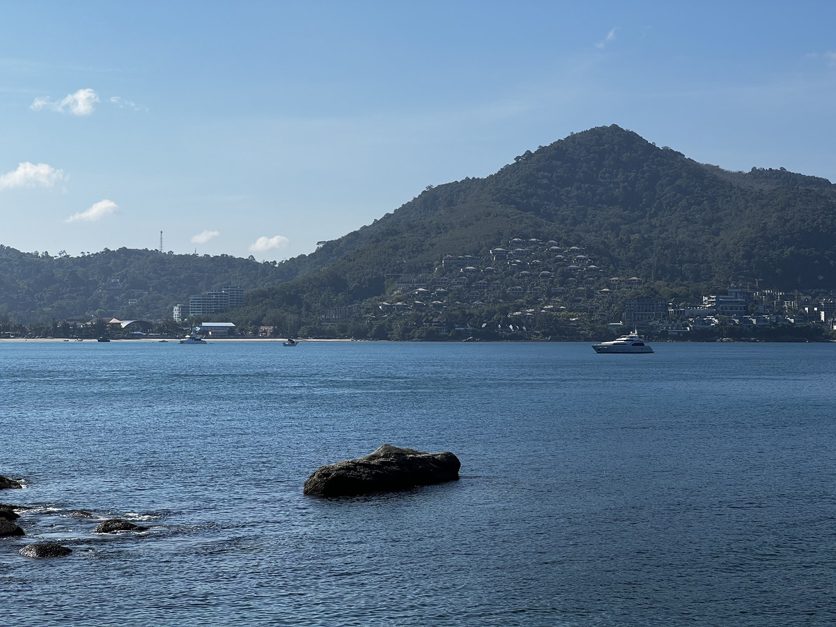 รูปถ่าย ไทย(Thailand) ภูเก็ต(Phuket) หาดแหลมสิงห์(Laem Sing Beach) 2021-12 31