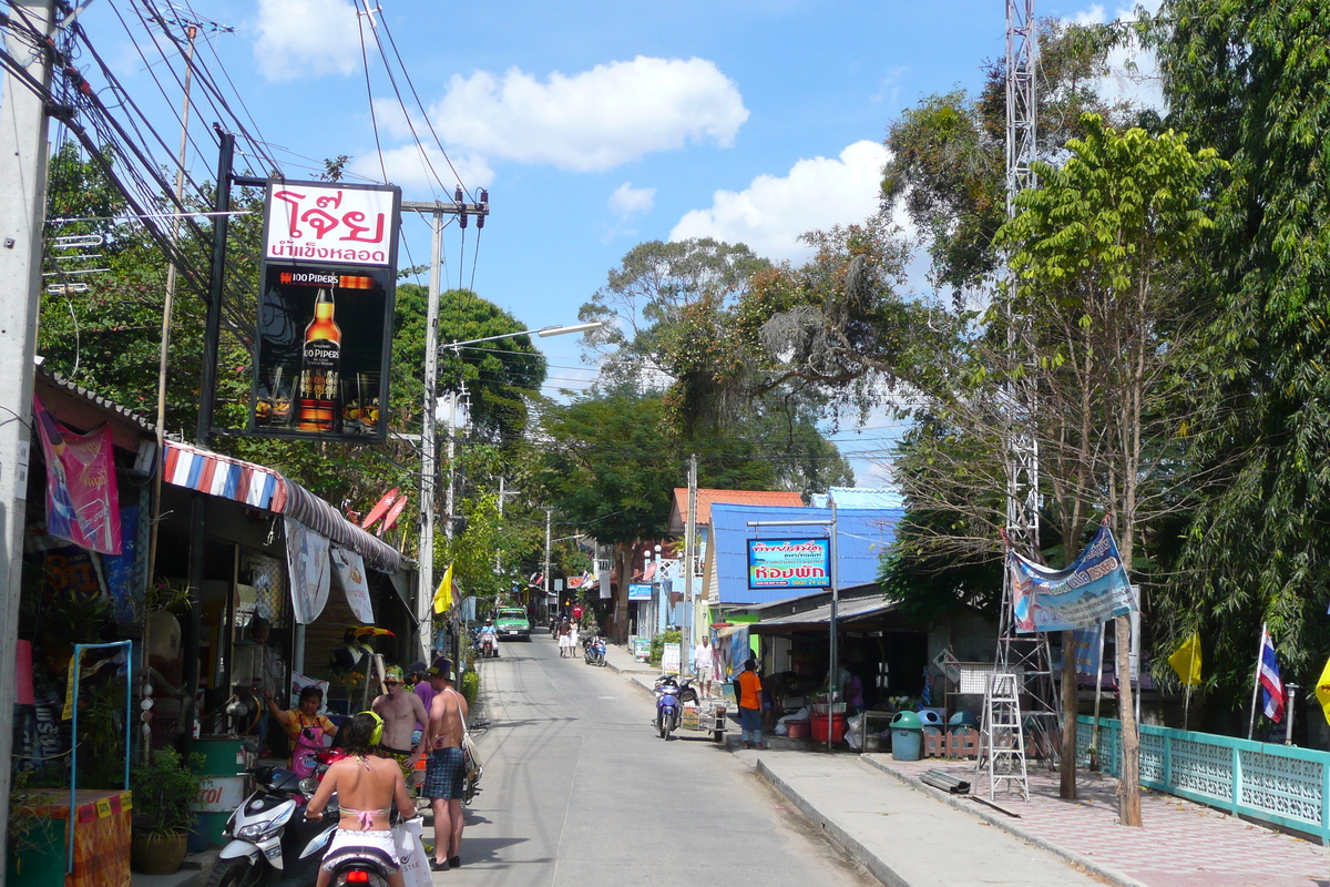 รูปถ่าย ไทย(Thailand) เกาะเสม็ด(Ko Samet) หมู่บ้านเสม็ด(Samet Village) 2009-01 56