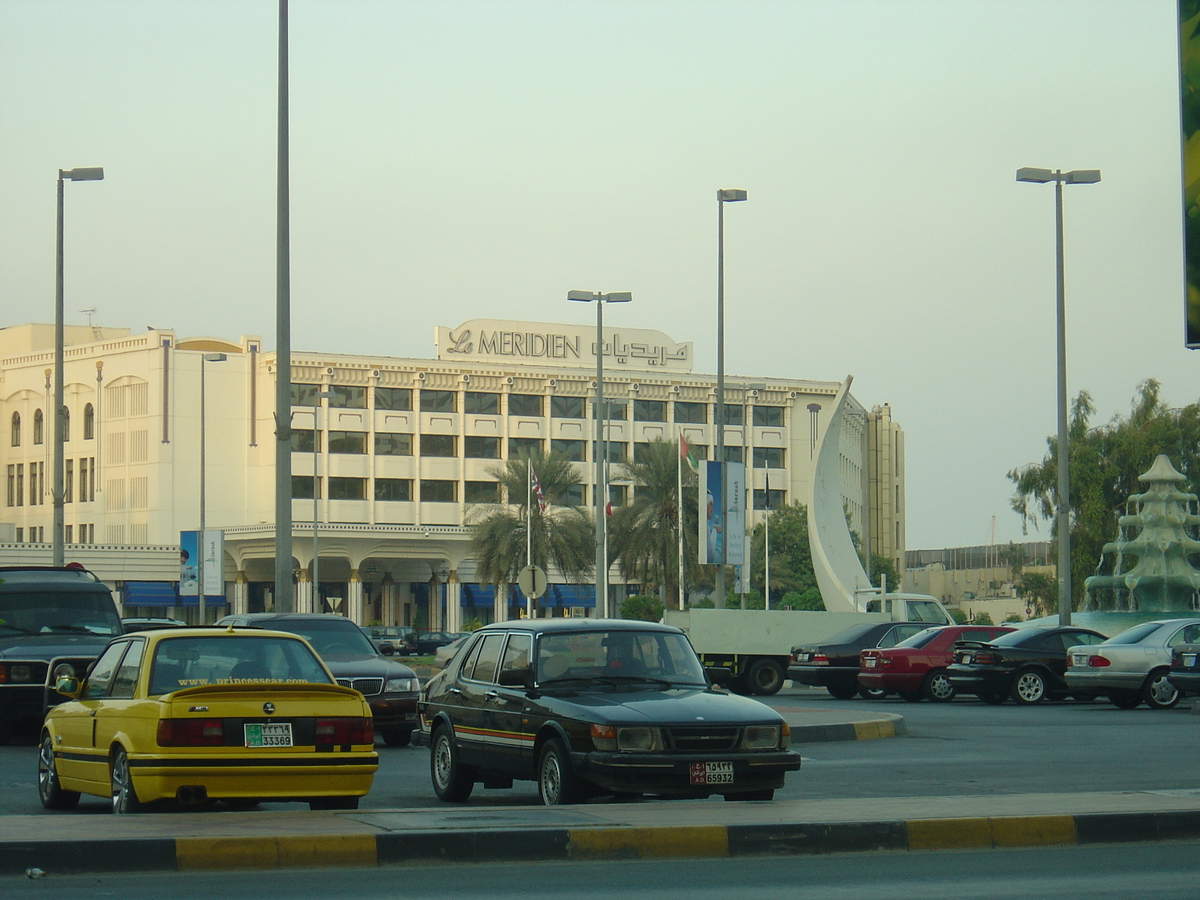 รูปถ่าย สหรัฐอาหรับเอมิเรตส์(United Arab Emirates) อาบูดาบี(Abu Dhabi) 2005-09 30