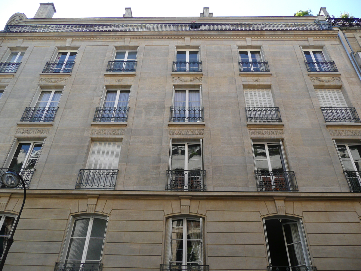 รูปถ่าย ฝรั่งเศส(France) ปารีส(Paris) คุ้มที่ 16(16th Arrondissement) ถนนอัลเบริก-มาญาร์(Rue Alberic Magnard) 2007-08 0