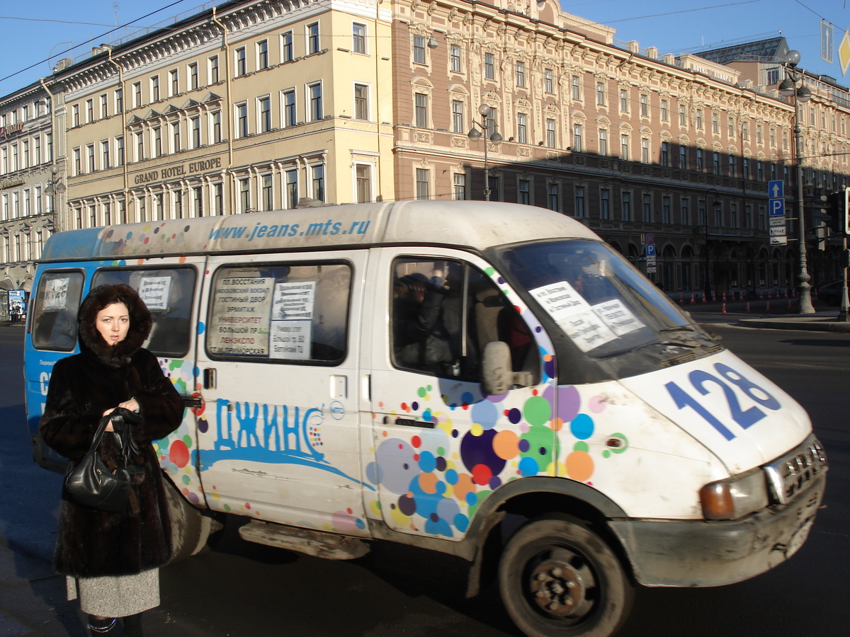 รูปถ่าย รัสเซีย(Russia) เซนต์ปีเตอร์สเบิร์ก(St Petersburg) ถนนเนฟสกี(Nevsky Prospect) 2006-03 80